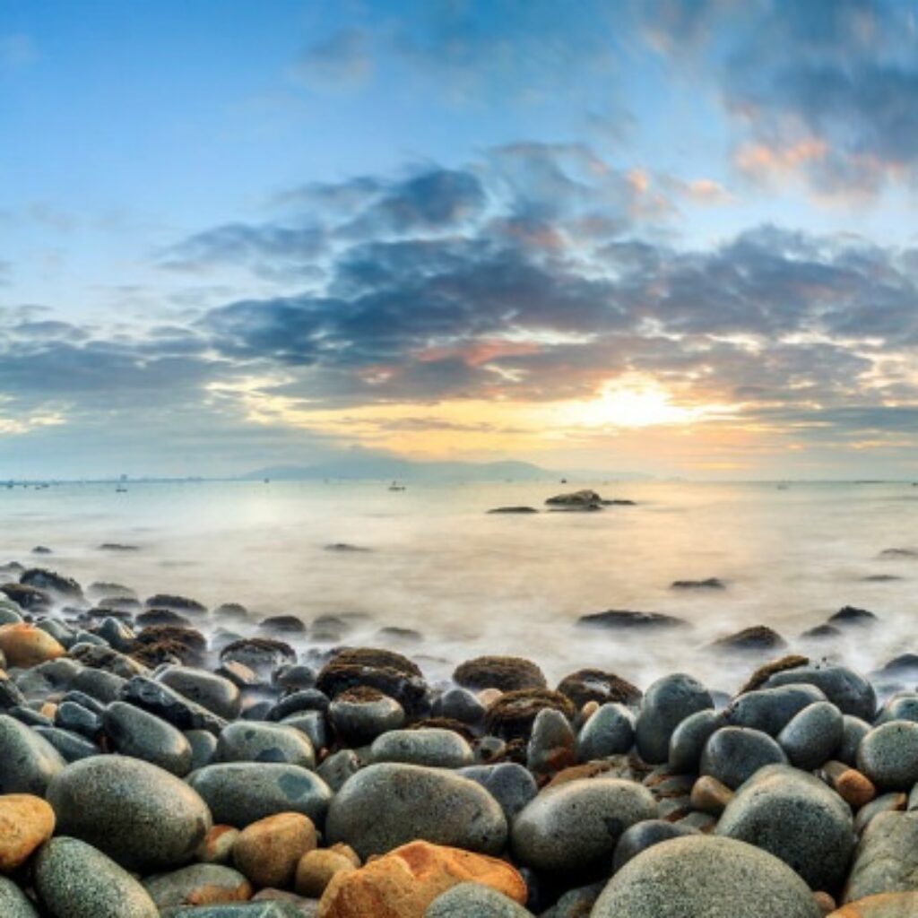 ghenh-rang-1-1 Ghềnh Ráng Tiên Sa – danh thắng gắn liền văn hóa và thi ca