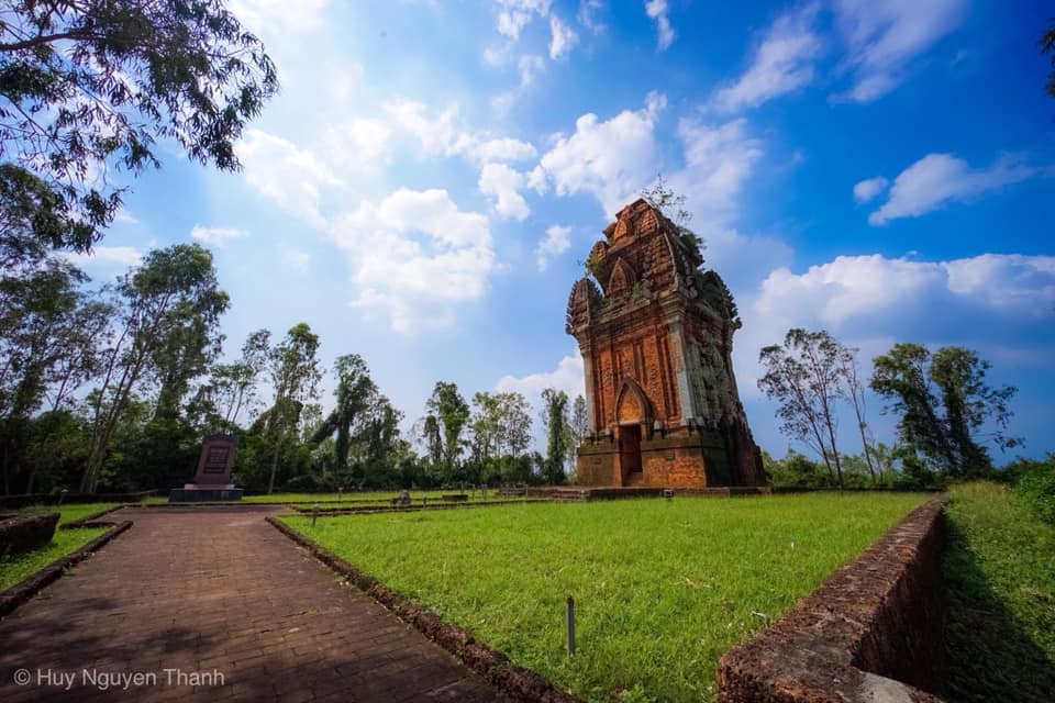 thap-canh-tien-an-nhon-binh-dinh Tháp Cánh Tiên: mang vẻ đẹp thanh thoát của kiến trúc Chăm
